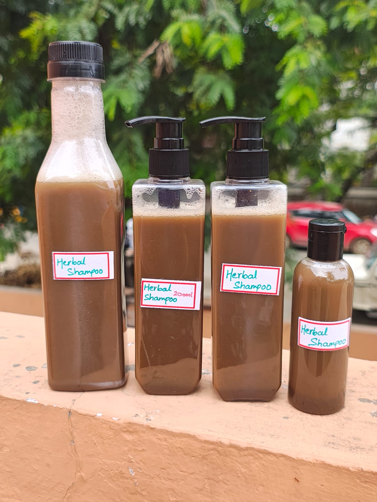 Herbal shampoo (200ml)