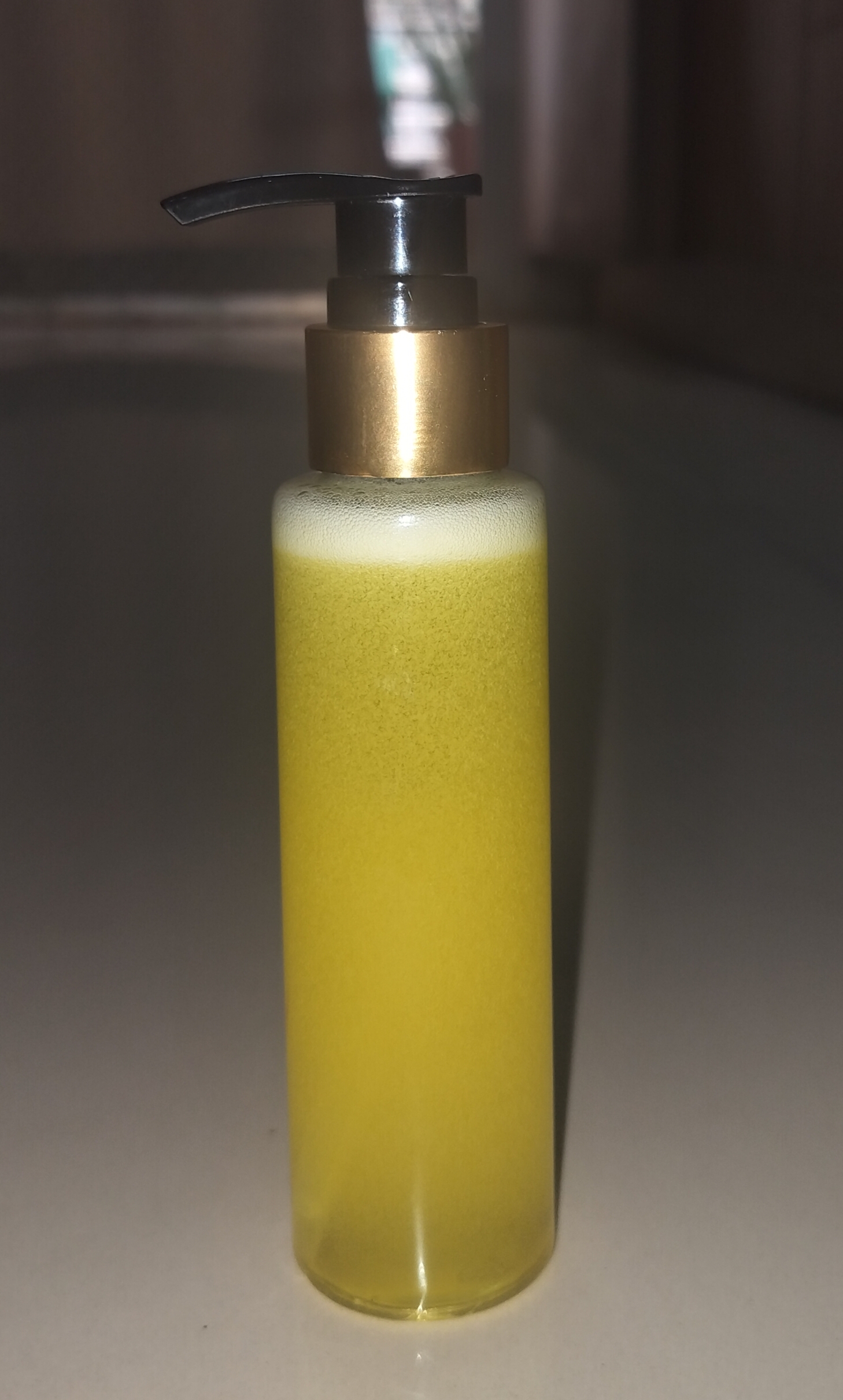 Saffron face wash 