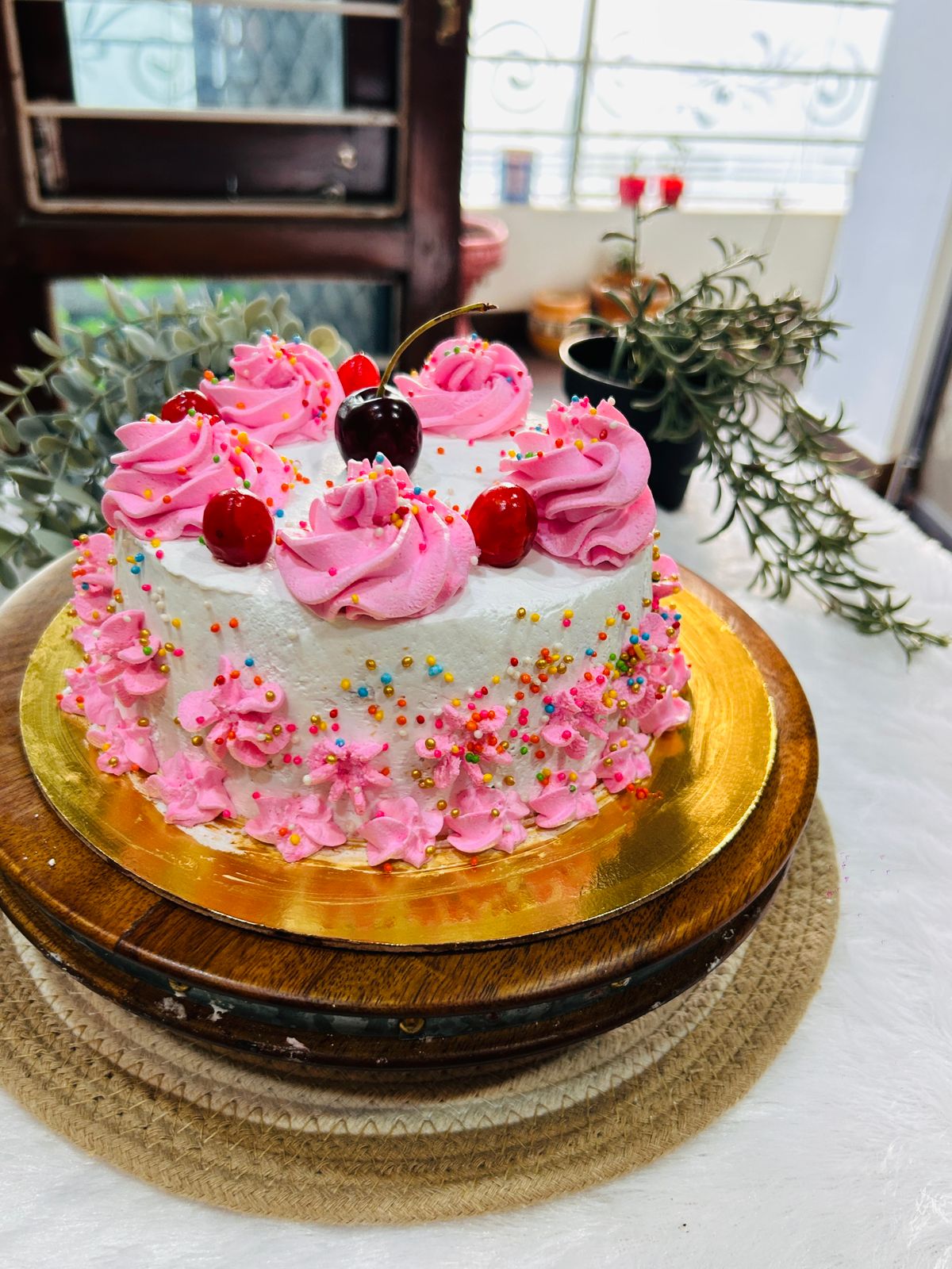 Strawberry  cake